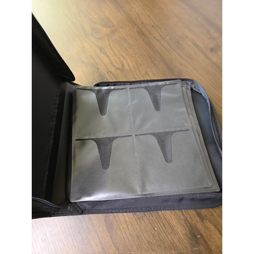 Vintage CD/DVD Nylon carrying case holder with strap-holds 32 CD's - Picture 6 of 16